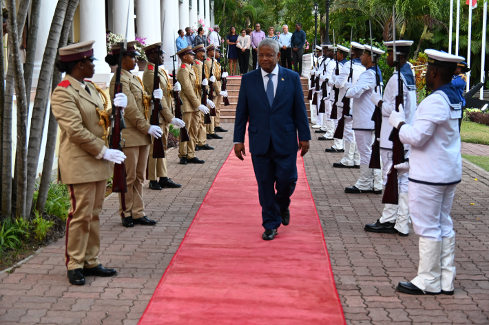 Prezidan Ramkalawan i kit State House