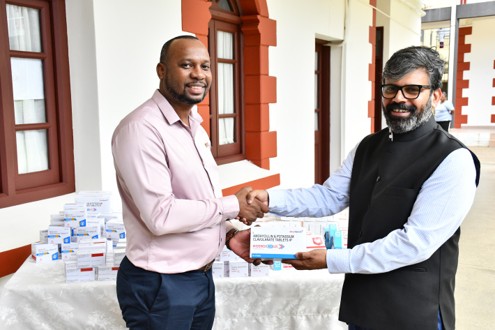 India donates 3.5 tonnes of essential medicines to Seychelles
