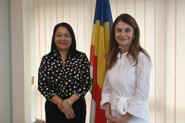 L’Ambassadrice de France reçue par la Ministre Véronique Laporte