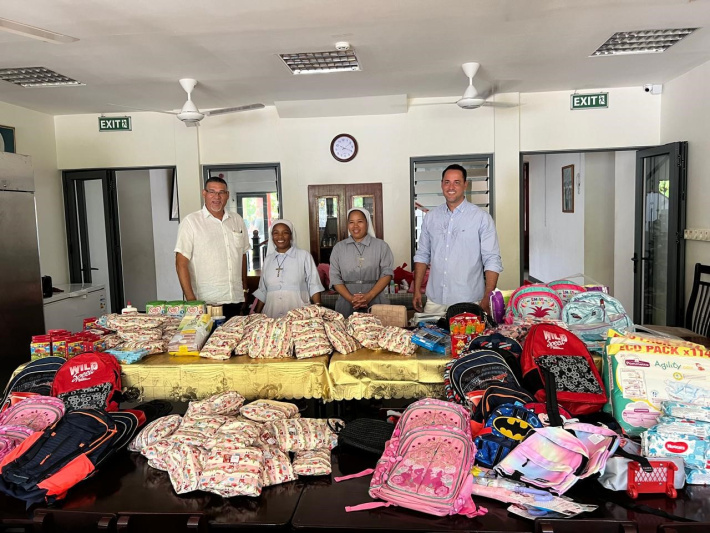 Wastea and Pestea donate to children’s homes