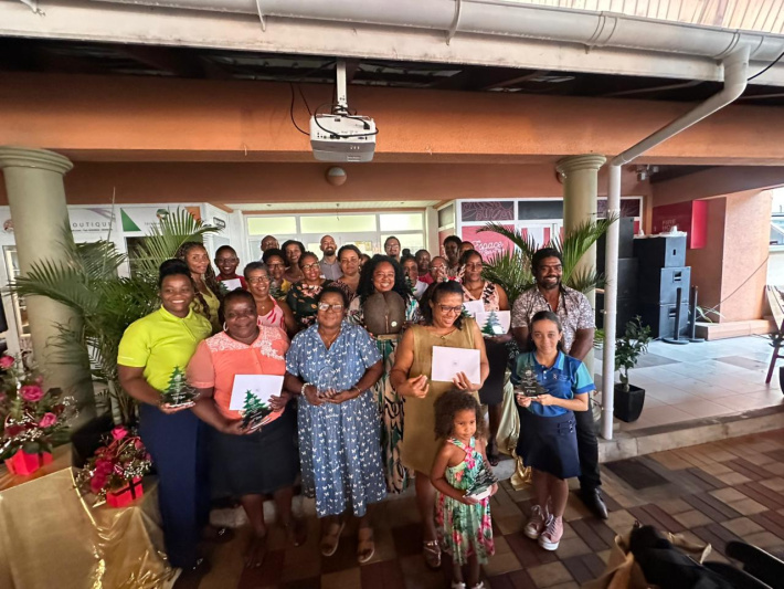 Port Glaud reclaims crown for best Eco-Christmas Decoration 2025