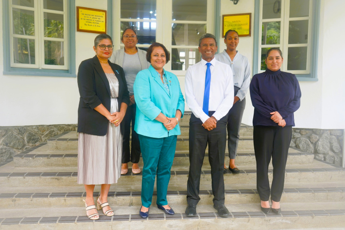 New UNDP resident representative for Mauritius and Seychelles presents credentials to Minister Faure