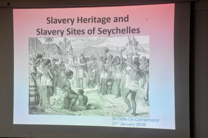 Tour guides equipped with knowledge of sites related to slavery