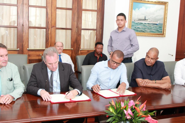 Seychelles launches Ile Aurore reclamation drive     By Chelsea Laporte   