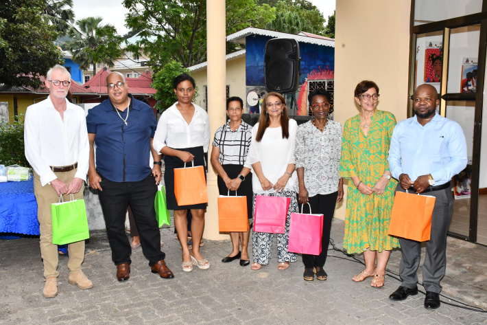 SIAD students shine in ‘Zazoo and Friends’ exhibition   