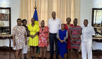 President honours long-serving environment ministry staff