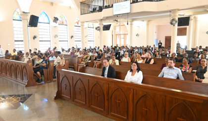 Interfaith prayer service held for peace in the Middle East