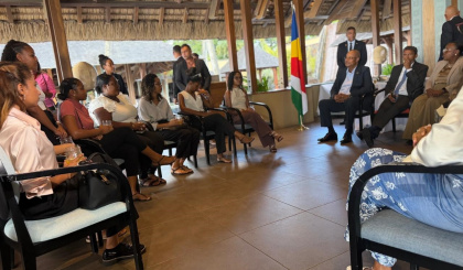 President Herminie connects with Seychellois students and diaspora in Mauritius   