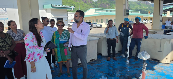 Minister Idith Alexander visits the fisheries sector