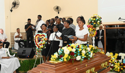 Seychelles bids farewell to musical legend David Jean Philoe