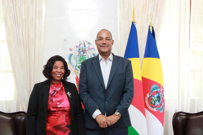 APRM Chair assesses Seychelles’ education system