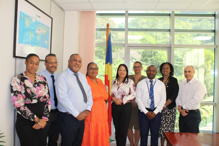 Minister Laporte explores collaboration with UniSey leadership