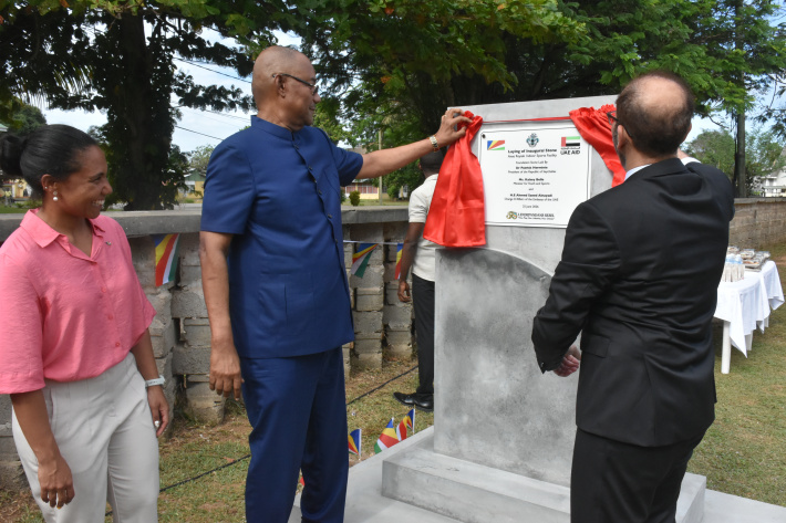 Foundation stone laid for the UAE-supported Anse Royale indoor sports complex