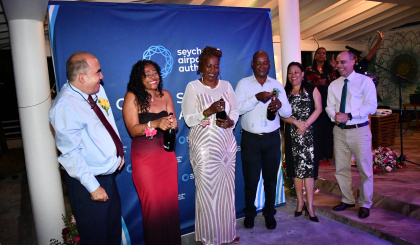 SAA celebrates 82  long-serving staff