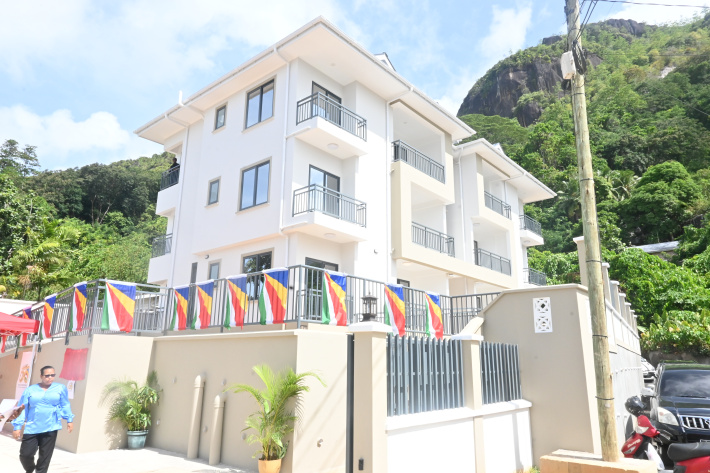New homes for 14 Seychellois families