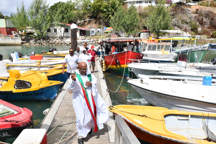 Thanksgiving mass celebrates maritime workers