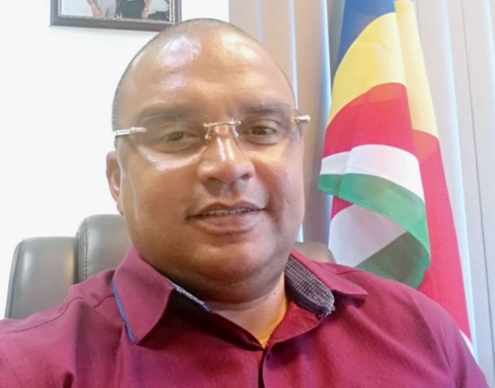 Distinguished politician and diplomat Dick Esparon passes away