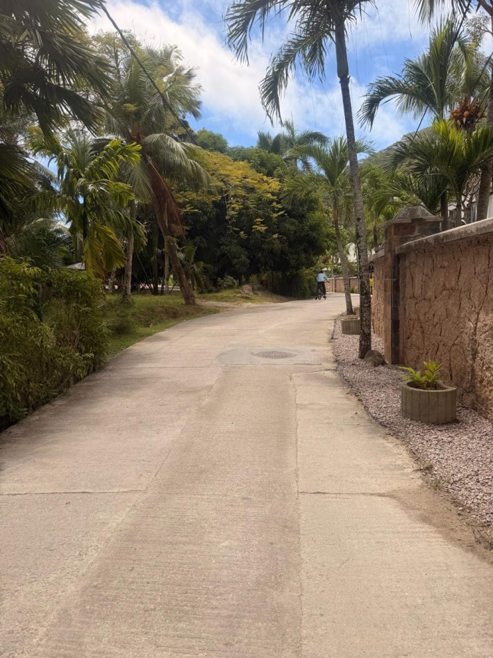 La Digue : 58 routes appelées à obtenir un statut légal de voies publiques