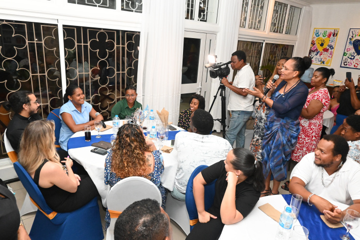 Youth professionals unite