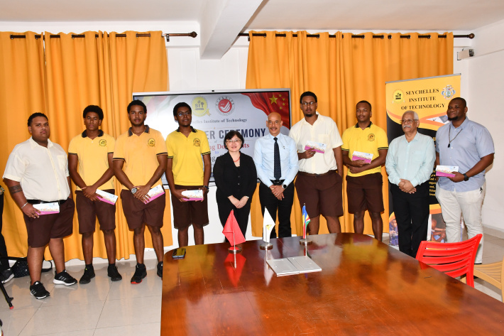 Six SIT students to pursue electric vehicle training in China