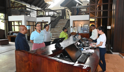 Minister engages tourism operators in Bel Ombre