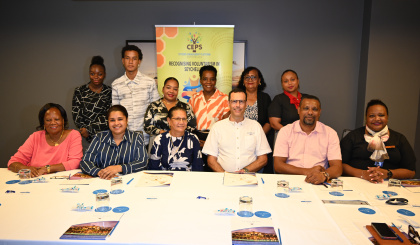 Eden Bleu renews support for Ceps Volunteer Award