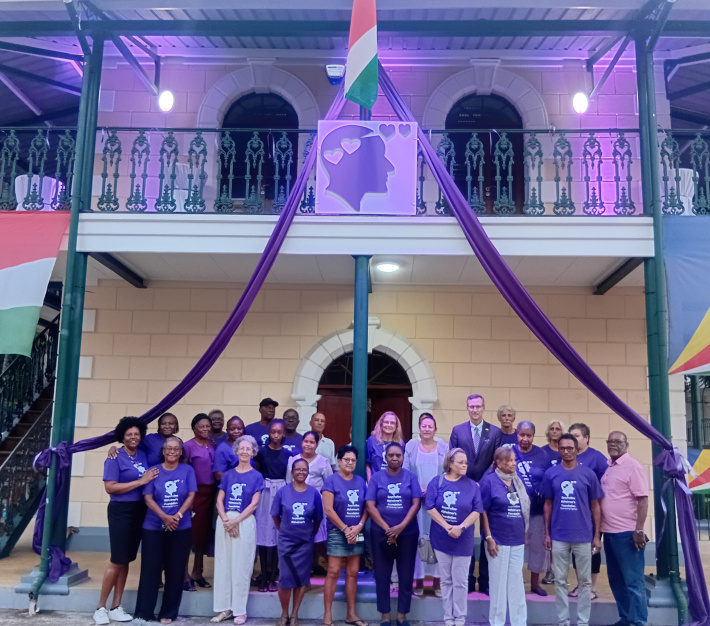 Purple light shines for Alzheimer’s awareness